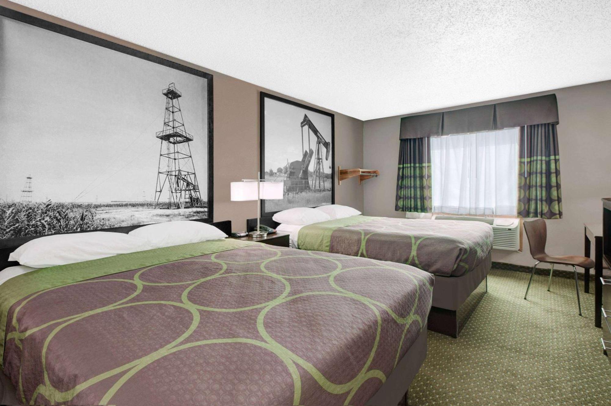 Super 8 By Wyndham Bedford Dfw Airport West Motel Eksteriør billede