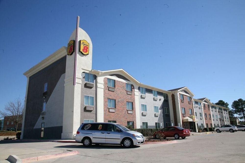 Super 8 By Wyndham Bedford Dfw Airport West Motel Eksteriør billede